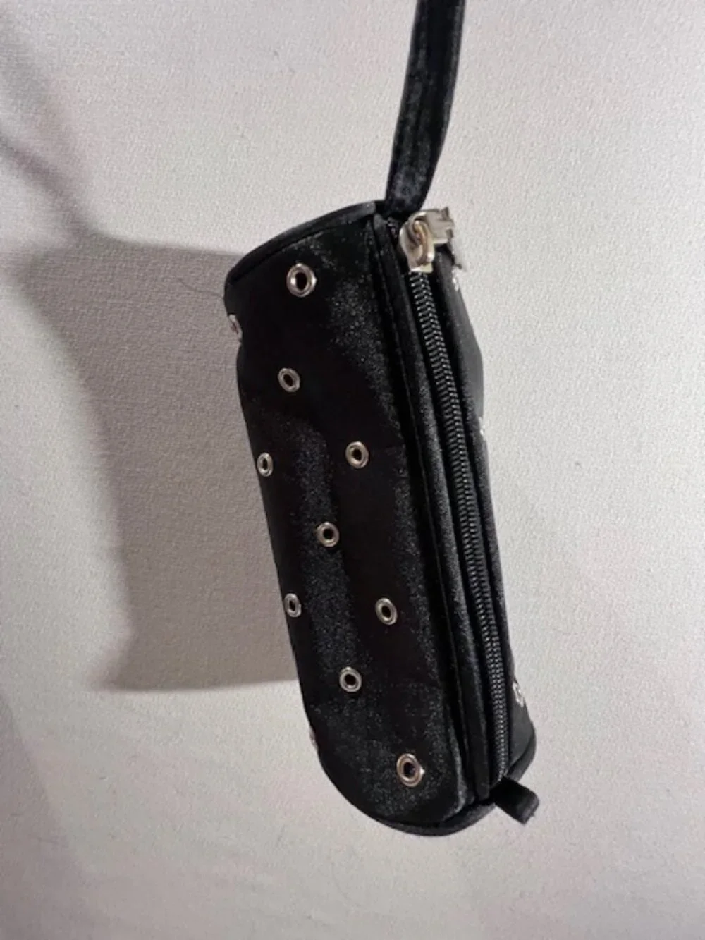 JASMINE LA BELLE cosmetic wristlet‎ bag sleek black studded grommet pouch edgy